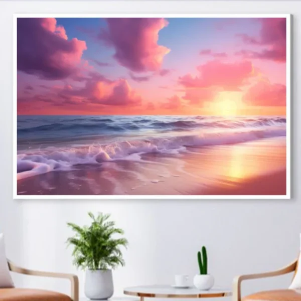 Plage au coucher du soleil avec des nuages roses-