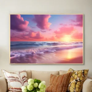 Plage au coucher du soleil avec des nuages roses